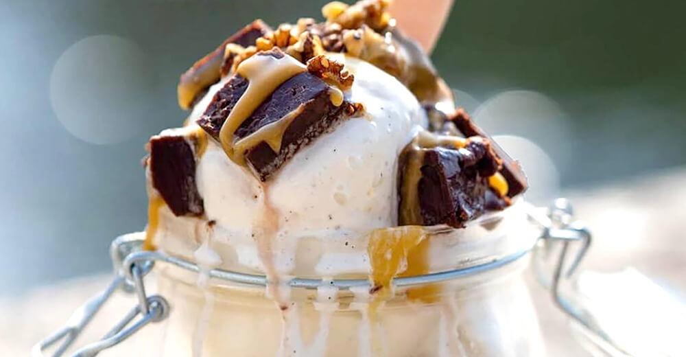 Create Your Own Luxury Fudge Sauce